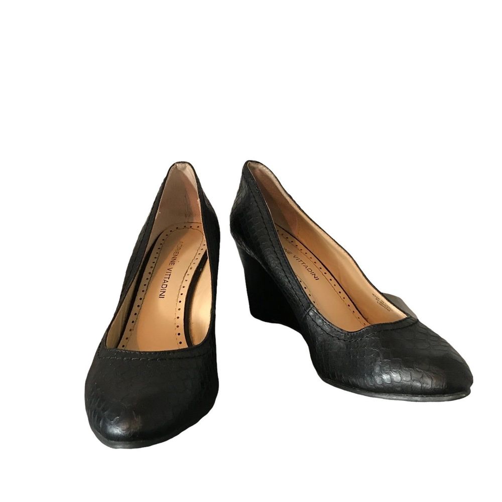 Adrienne Vittadini women’s black wedge pumps Size 6.5